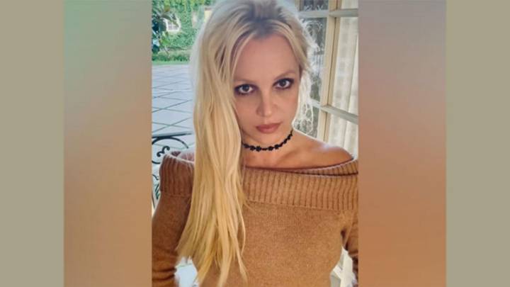 Britney Spears removes Instagram following emotional, cryptic posts