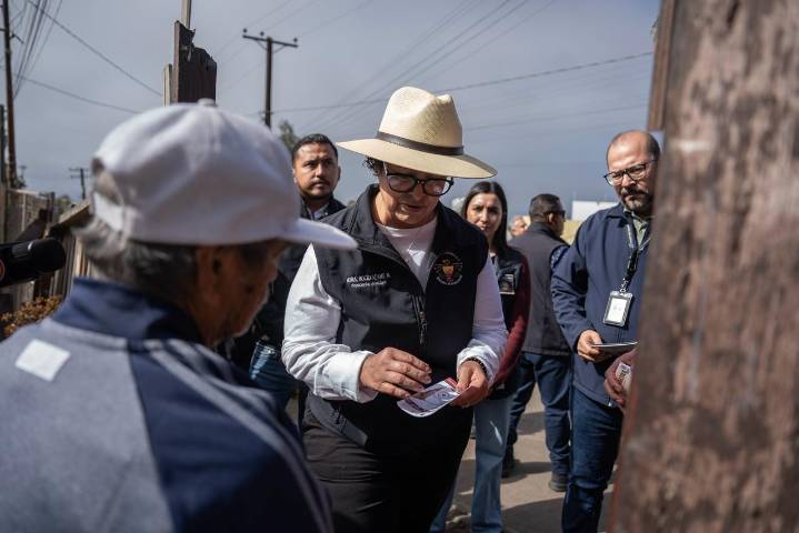 Jornada de Bienestar en colonia Venustiano Carranza de Rosarito. Vecinos buscan ser escuchados