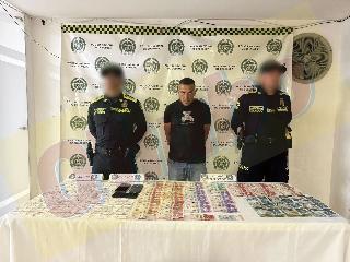 Entró la sijín y ya no había ni droga, ni fierros, solo un pillo cayó