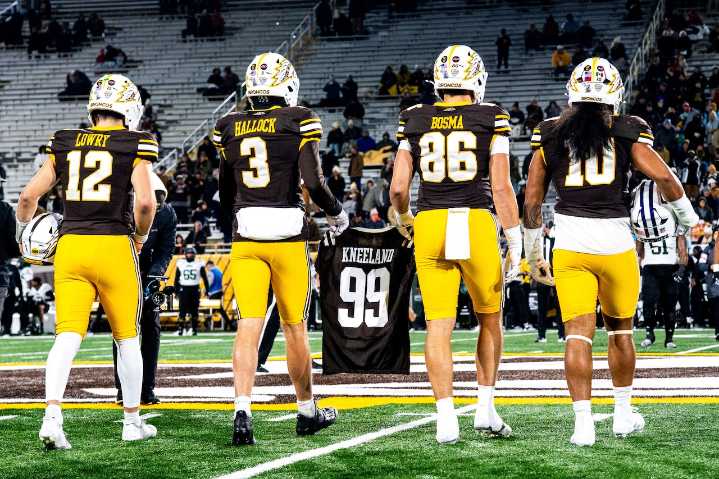 How WMU paid respects to former Bronco, NFL player, in game after his death