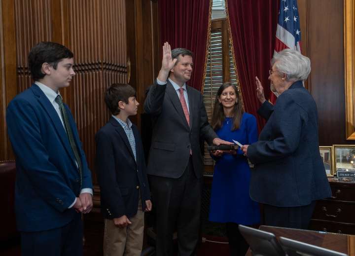 Ivey picks long-time general counsel to replace Trump nominee on Alabama Supreme Court