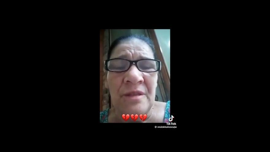 Teresa Olivera, abuela de Caroline, en uno de sus múltiples llamamientos para encontrar a su nieta.