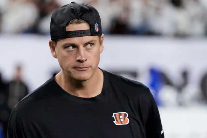 Bengals 2025 Season in Crisis: Playoff Hopes Fade Despite Burrow’s Return