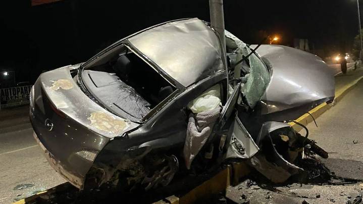 Tres personas resultan lesionadas tras aparatoso accidente en Cuauhtémoc