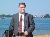 Rowswell becomes Sault's mayor in 2000