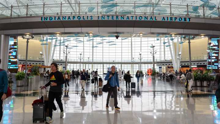 Flight cancellations at Indianapolis airport Delta American United Southwest