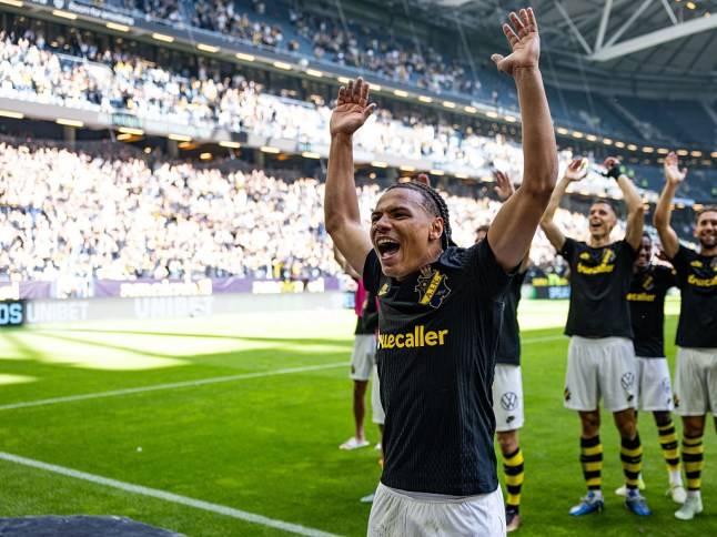 Man Utd-linked teenager Kevin Filling speaks out on transfer speculation