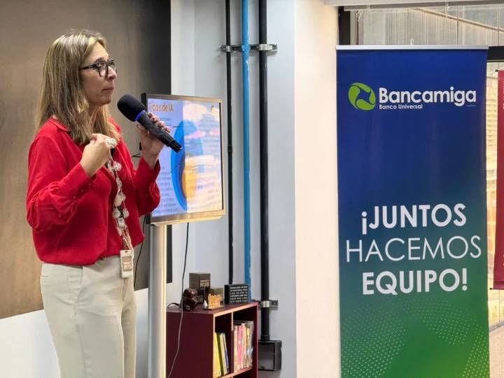 Bancamiga capacita a emprendedores para integrar la IA en sus modelos de negocio