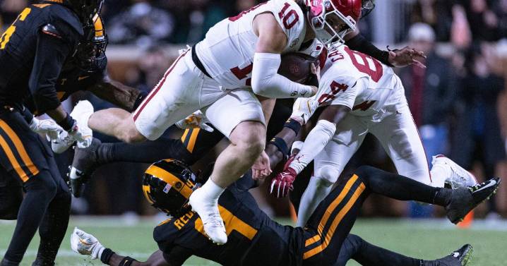 COLLEGE FOOTBALL: Mistakes doom Tennessee as Volunteers' playoff hopes vanish with home loss to Oklahoma