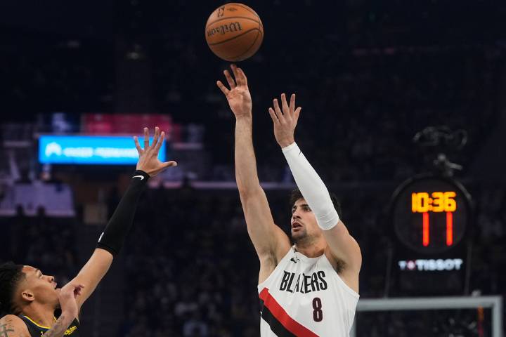 Avdija, Clingan get double-doubles as Blazers beat Warriors 127