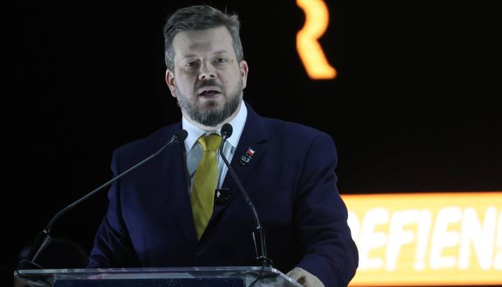 Johannes Kaiser confirma respaldo a Kast, pero advierte que velarán porque no se abandonen "los principios de la libertad"