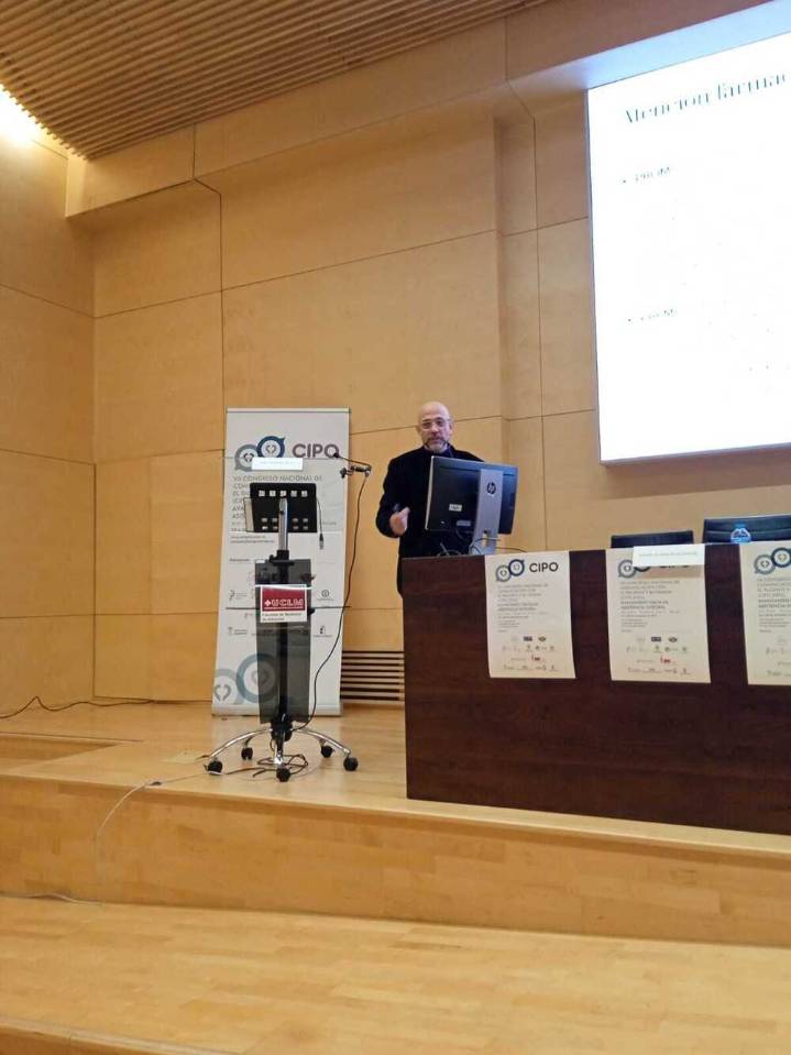 Exponen la importancia de la comunicación con el paciente