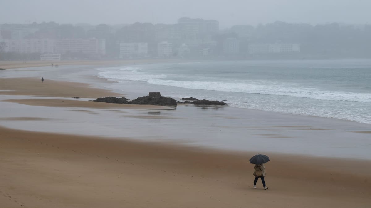 Un frente frío llega a la Península este domingo: se prevé un ambiente inestable y lluvia