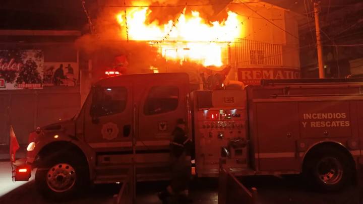 Bomberos de Bogotá reportan incendio en San Victorino: para controlarlo se requirieron aeronaves no tripuladas