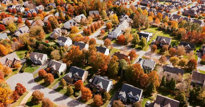 What are today's mortgage interest rates: November 26, 2025?