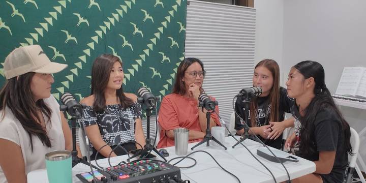 Gen Alpha spills the tea on texting and dating in kids’ slang 102