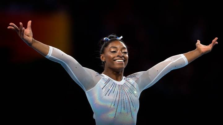 Simone Biles revela que se ha operado el pecho y sometido a dos cirugías plásticas más