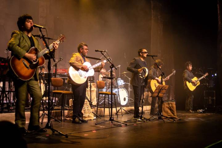 Radio ADN te regala entradas dobles para Los Bunkers en el Movistar Arena 2025