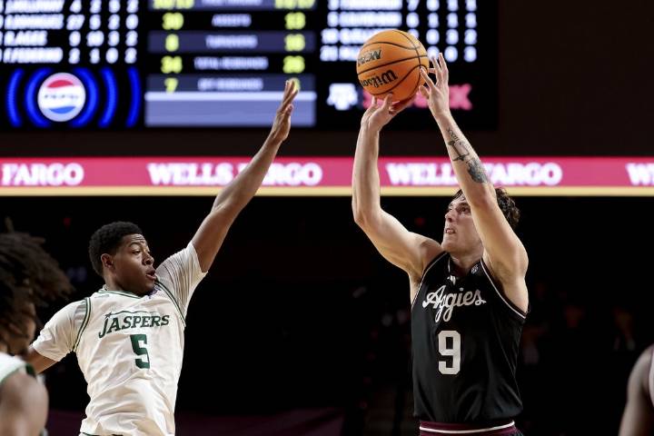 Deadspin | Ruben Dominguez, Texas A&M red-hot entering Mississippi Valley St. clash