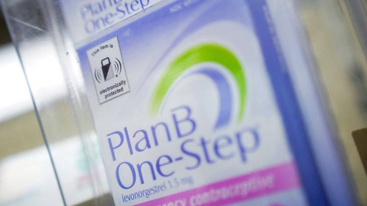 Northwestern student committee to install vending machine with Plan B, condoms