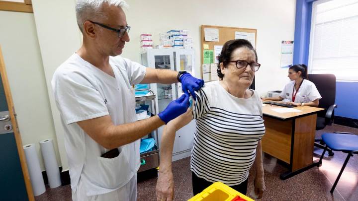 Las vacunas del neumococo llegan con cuentagotas a los centros de salud de Alicante