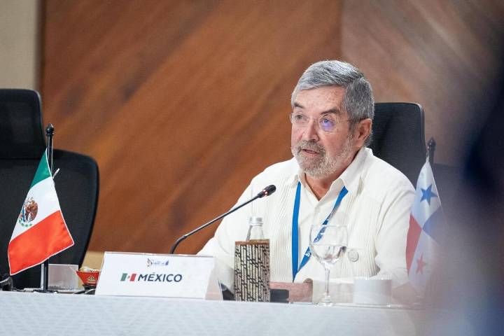 México pide mantener la región como zona de paz