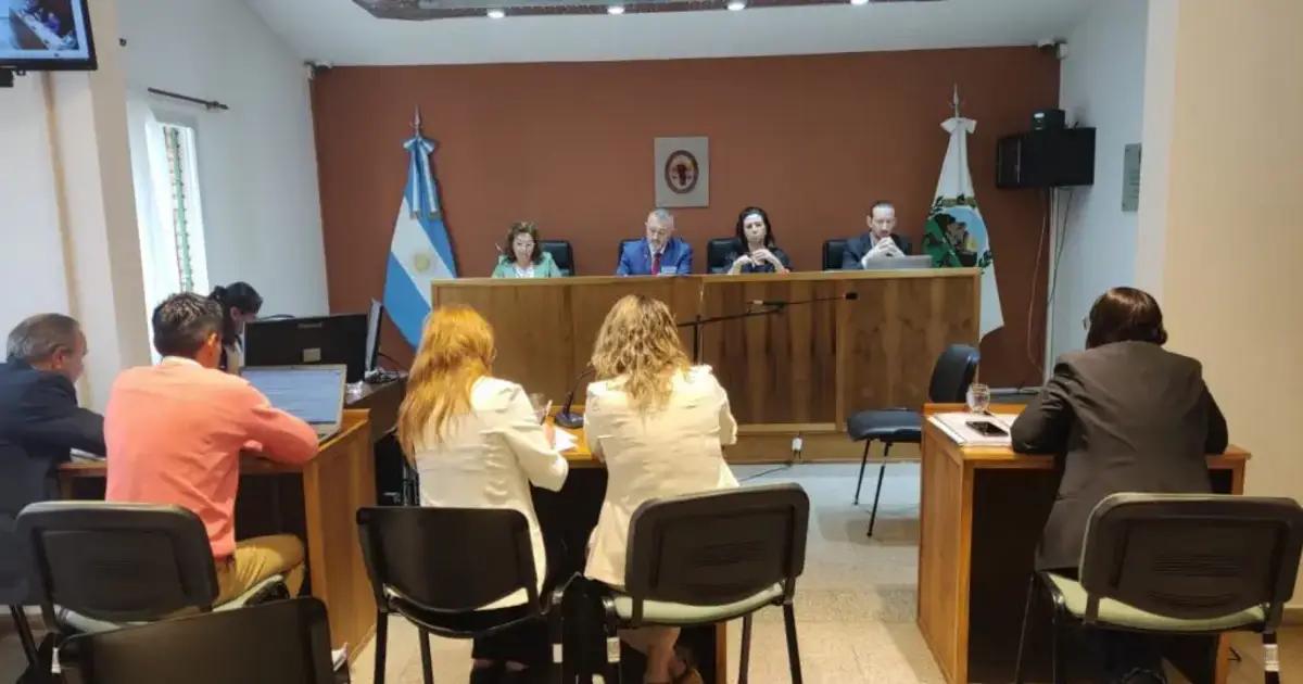 Lo condenaron por abuso sexual: la víctima, una invitada a la fiesta que organizó