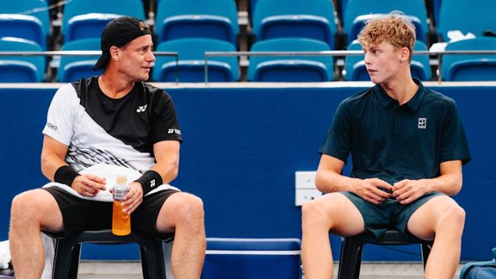 Lleyton Hewitt plays doubles with son Cruz: Tennis star comes out of retirement for NSW Open