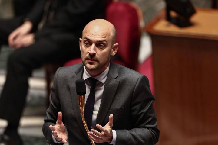 Francia reforzará sus embajadas en América Latina con personal 'antinarcotráfico'