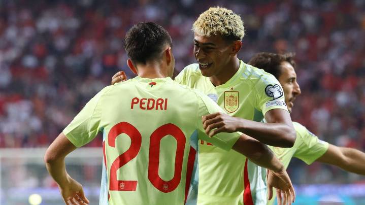 Lamine Yamal y Pedri, únicos españoles nominados al premio The Best 2025