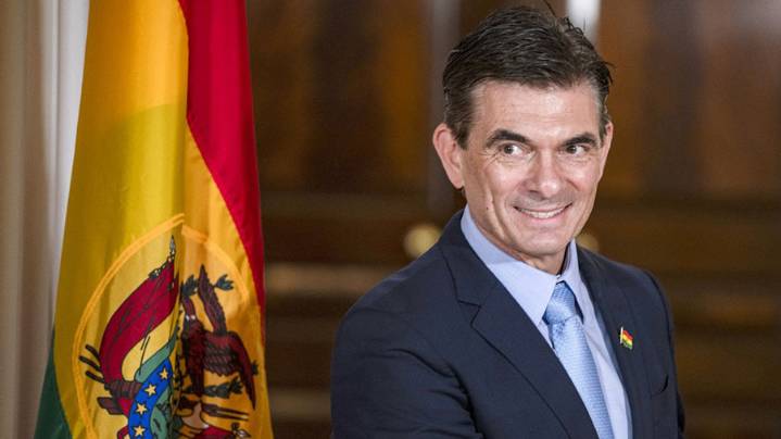 Rodrigo Paz asume la presidencia de Bolivia con la promesa de "gobernar con todos"