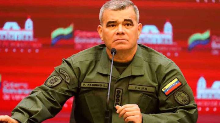 Padrino López reafirma compromiso de la Aviación Militar Bolivariana en defensa de la patria