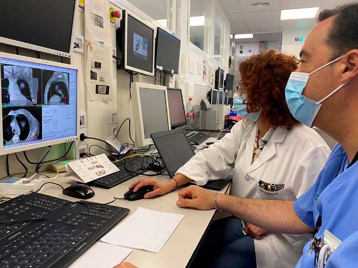 Oncólogos andaluces avisan del aumento del cáncer de pulmón en no fumadores y piden más prevención ambiental