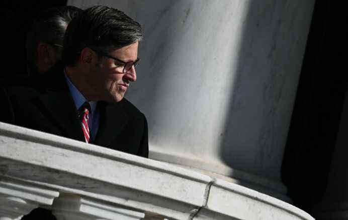 Trump promulgará ley que pone fin a prolongado cierre gubernamental