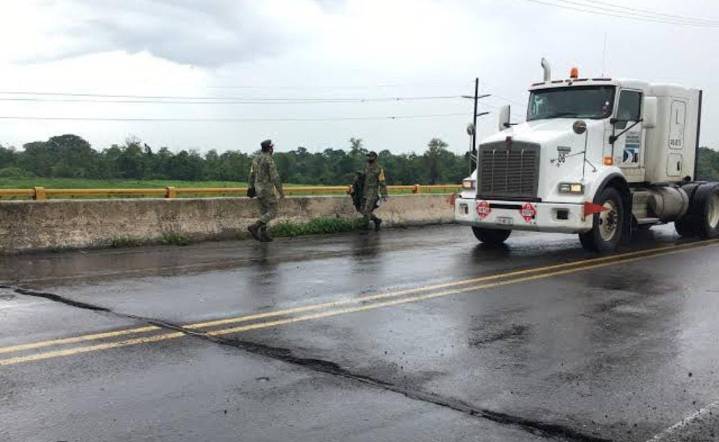 TRANSPORTISTAS chiapanecos denuncian pérdidas de hasta cinco unidades por día en Veracruz y Puebla