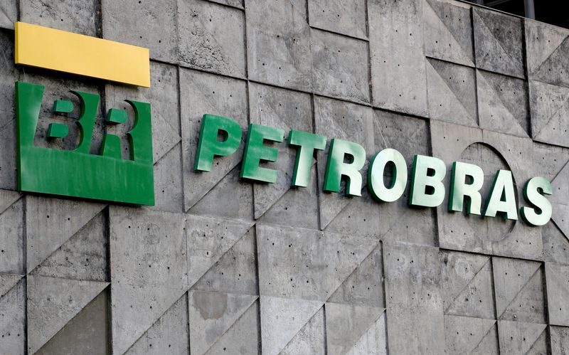 Petrobras investment to drop in first cut under Brazil's Lula