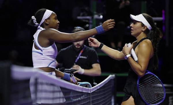 Sabalenka supera a Paolini y Pegula a una Gauff propensa a los errores en las WTA Finals