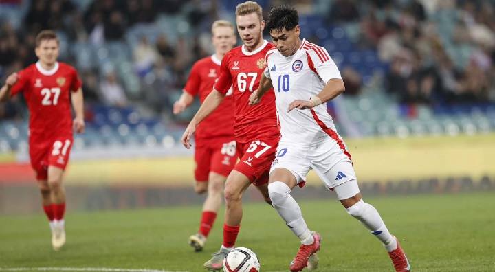 Chile ganó 2-0 a Rusia y quedó listo para enfrentar a Perú por el 'Clásico del Pacífico'