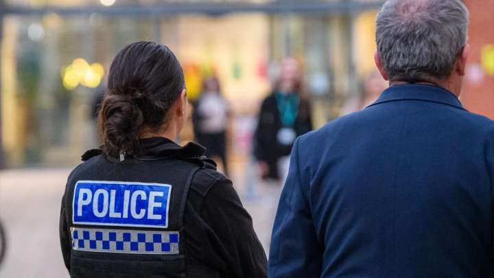 Reino Unido condena a siete años de prisión a un ciudadano británico por espiar para Rusia