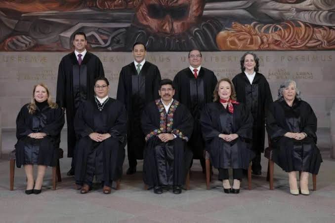 POLÍTICA EXPRES | * La Corte en riesgo: ministros que juegan a contentar al poder y dinamitan la certeza jurídica