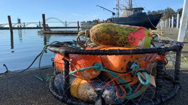 State officials delay start of Oregon's commercial Dungeness crab season until at least Dec. 16