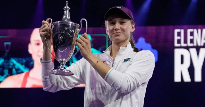 Rybakina beats No. 1-ranked Sabalenka to win WTA Finals