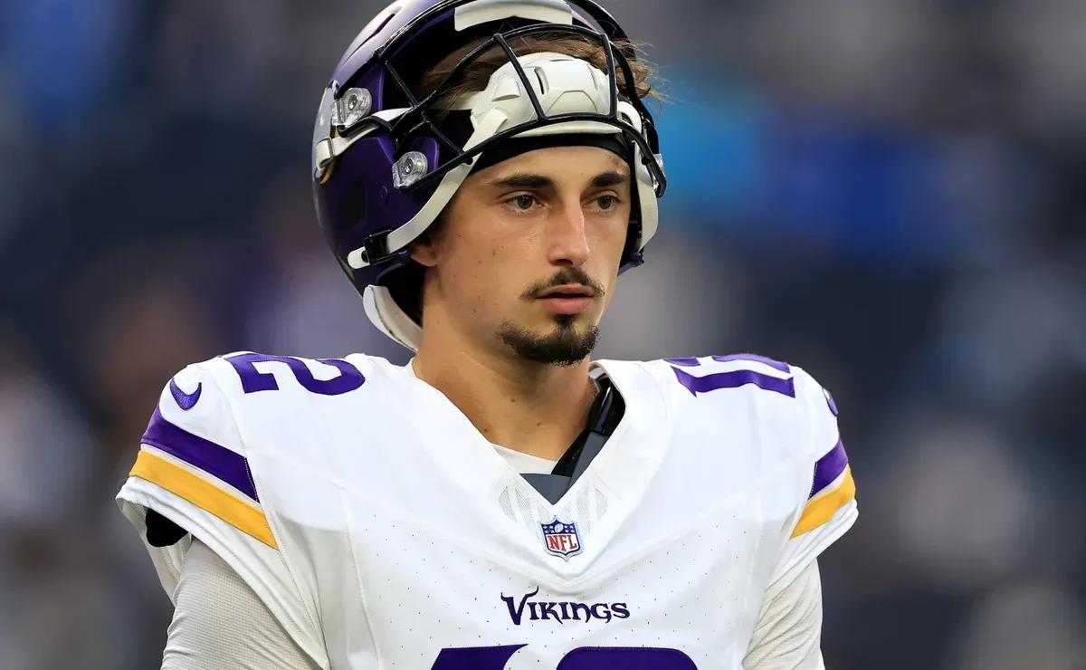 Why is Max Brosmer and not JJ McCarthy playing today for Vikings vs Seahawks in NFL Week 13?