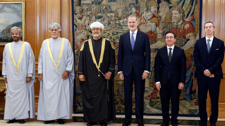 Cena de gala en el Palacio Real ofrecida por SS.MM. los Reyes en honor de Su Majestad el Sultán Haitham bin Tarik de Omán