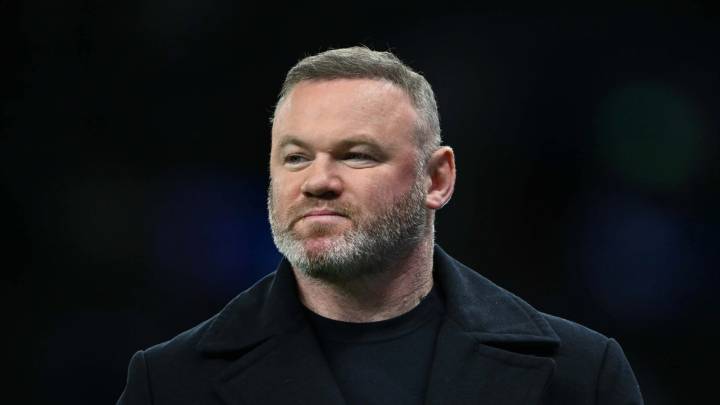 'My phone hasn't stopped' - Wayne Rooney tipped to join all