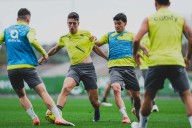 El Racing recurre la tarjeta a Mantilla y lucha por tener a su capitán en Gran Canaria