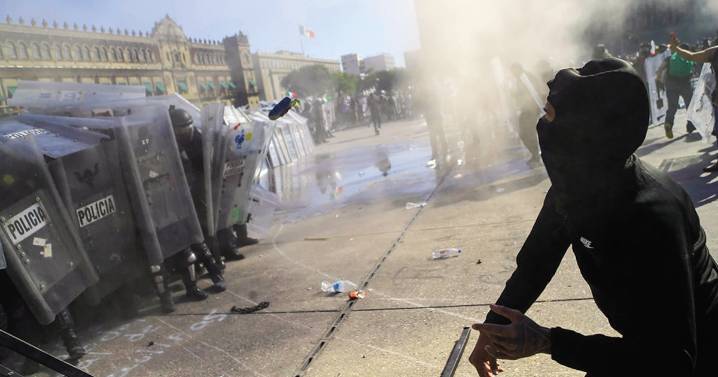 Acusa Morena a Alito por contratar “porros”