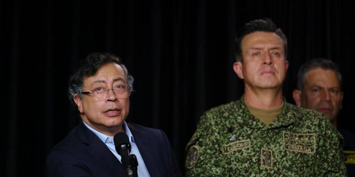 Gustavo Petro pidió que se publique el contrato para la compra de los 17 aviones Gripen a Saab: “Hubo una avalancha de desinformación”