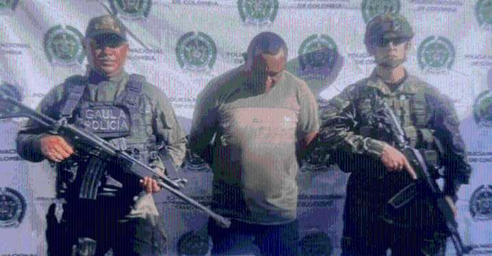 Capturan en Concordia a integrante del Clan del Golfo con arsenal intimidatorio Durante el procedimiento, incautaron elementos utilizados para extorsionar a comerciantes y ganaderos de la región, incl