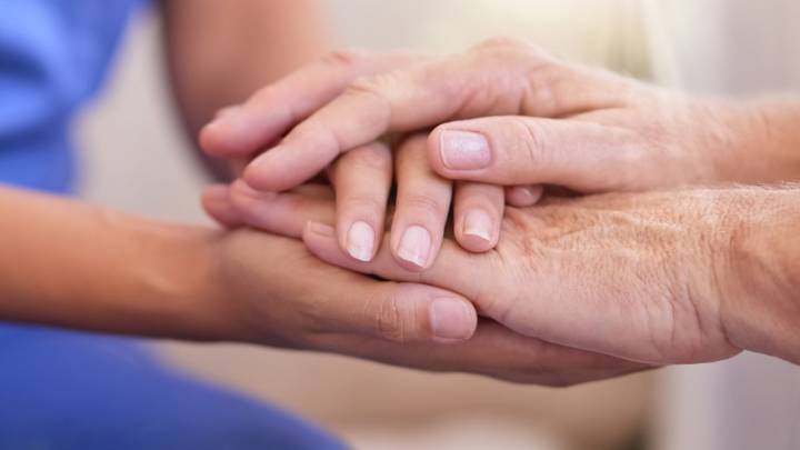 Gobierno de Trump excluye enfermería y docencia de la lista de títulos “profesionales”. ¿Qué significa esto?